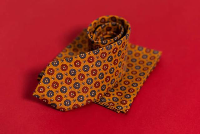 Croata-madder-silk